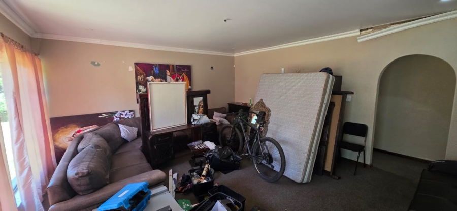 5 Bedroom Property for Sale in Wilkoppies North West